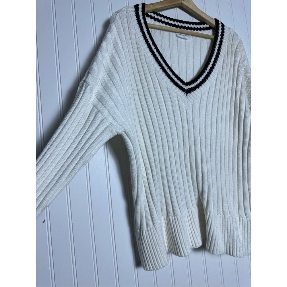 Lovers And Friends 'Danil' White And Black V Neck Sweater Size M Wool Casual - Picture 11 of 11